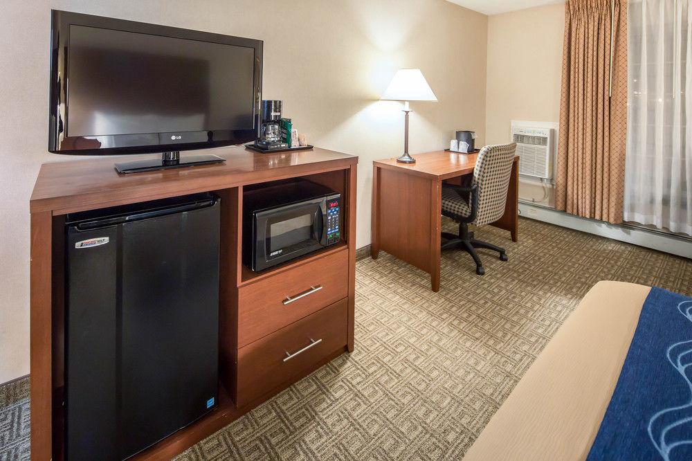 Wingate By Wyndham Anchorage Downtown - Ship Creek Hotell Exteriör bild