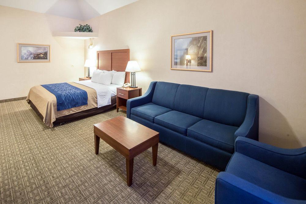 Wingate By Wyndham Anchorage Downtown - Ship Creek Hotell Exteriör bild