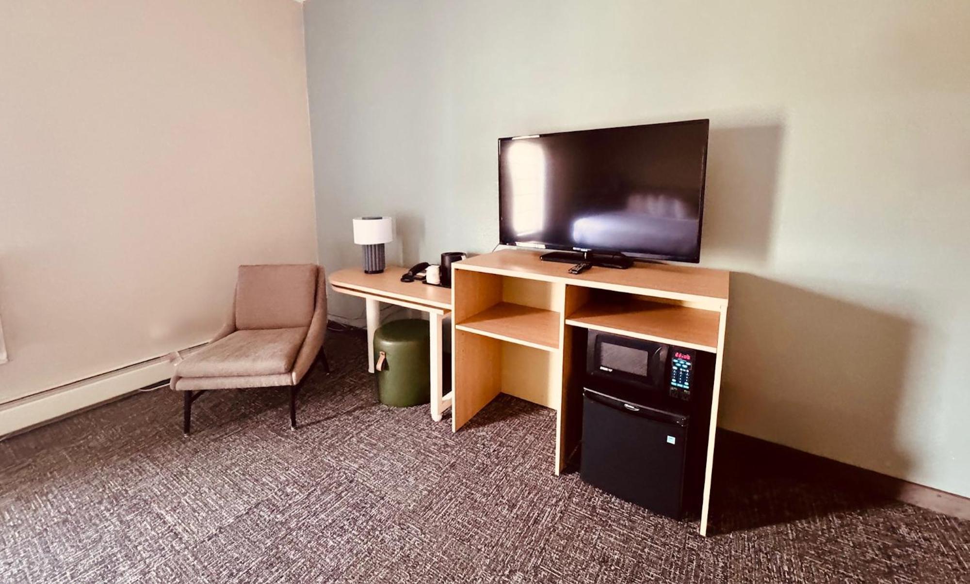 Wingate By Wyndham Anchorage Downtown - Ship Creek Hotell Exteriör bild